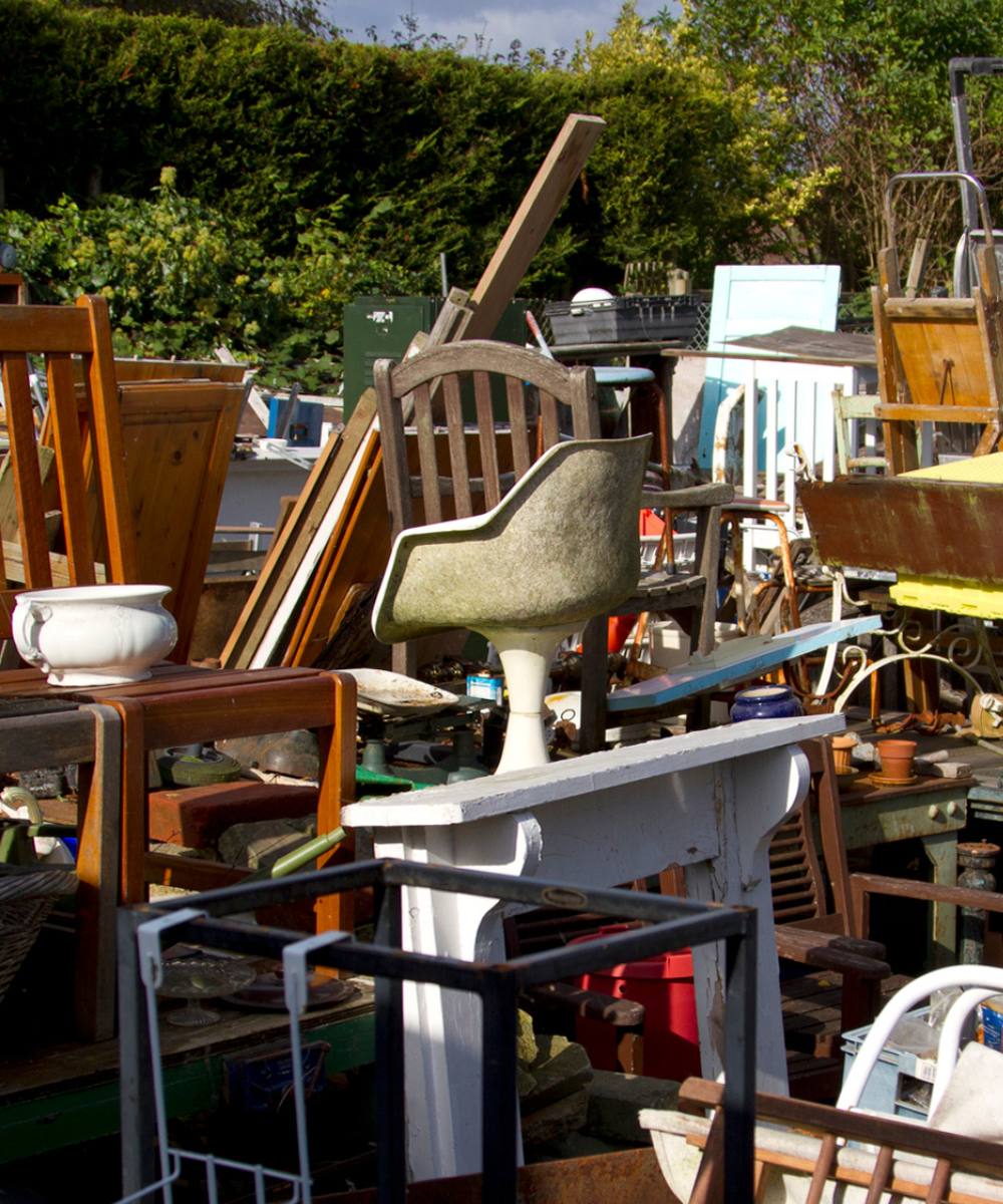 Junk on a home yard