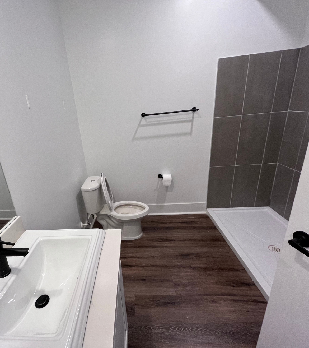 Bathroom after a junk removal service